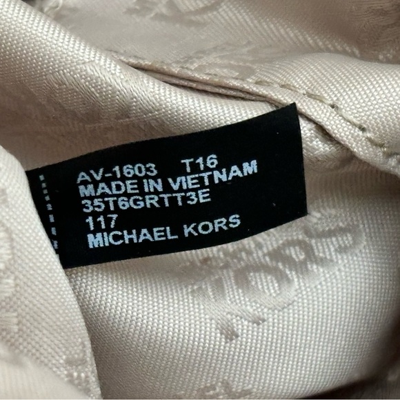 EUC Michael Kors Leather Purse, Cream - Picture 9 of 13